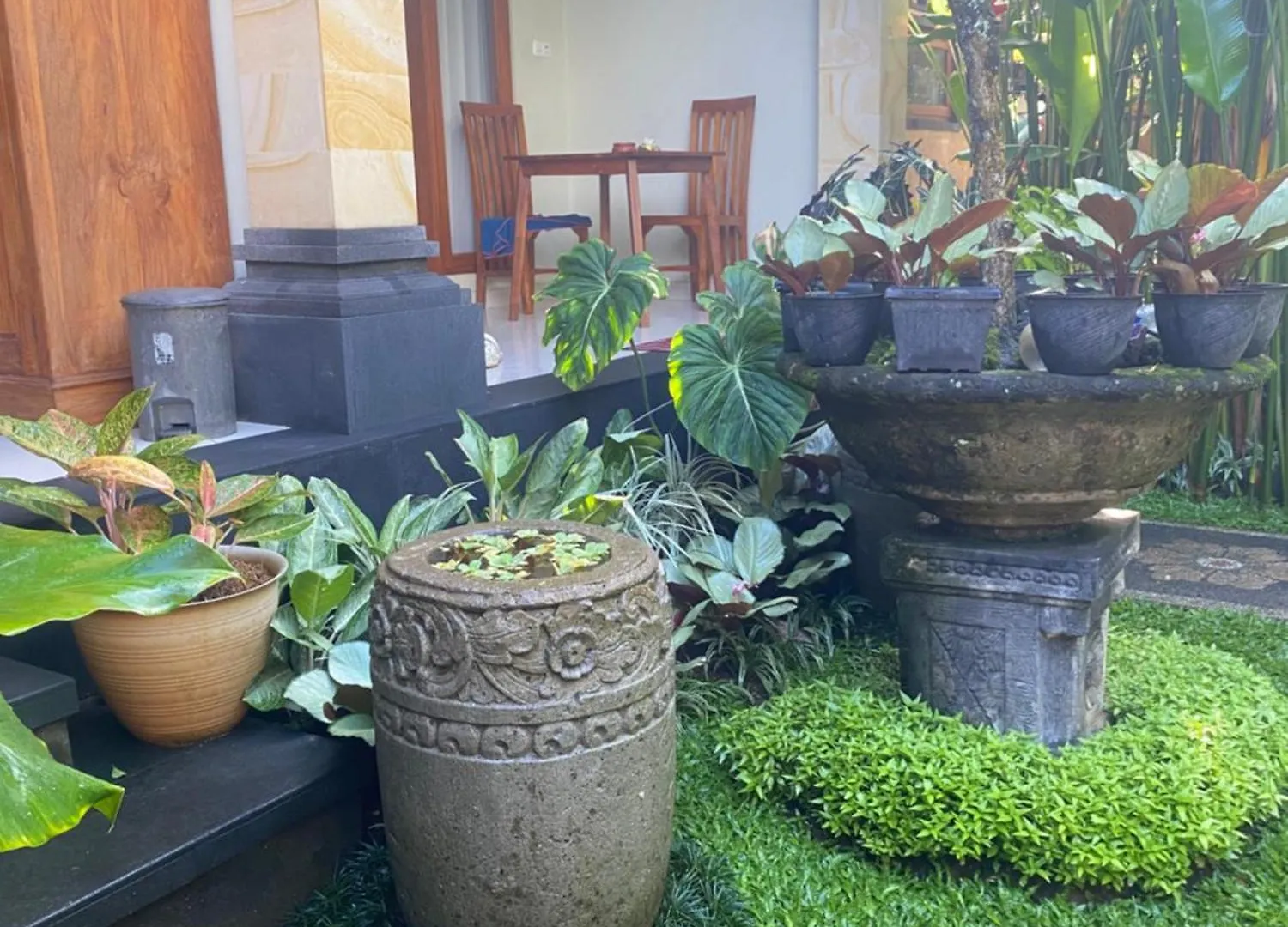 Suryadina Guest House Ubud  Индонезия