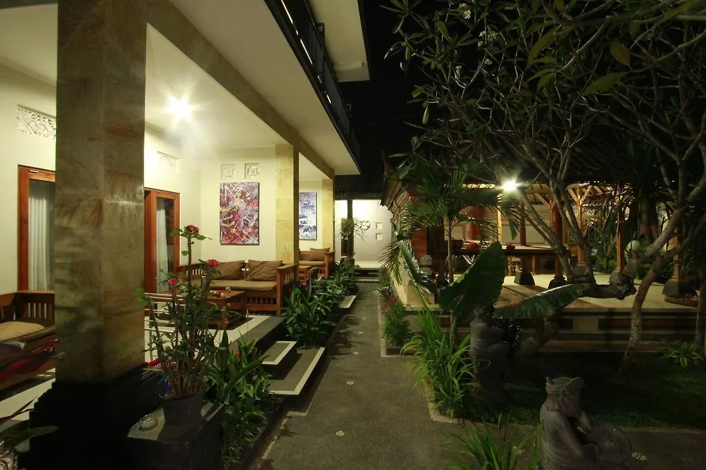 Suryadina Guest House Ubud