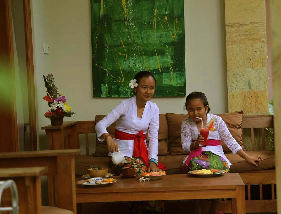 Suryadina Guest House Ubud