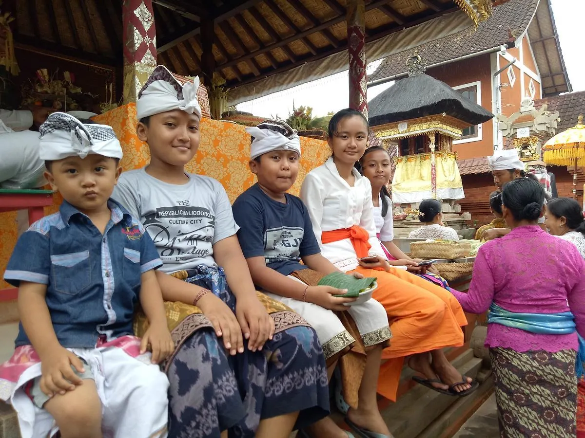 Suryadina Guest House Ubud  0*, Убуд Индонезия