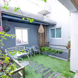 https://oki-taru-residence.hotelsseminyak.net
